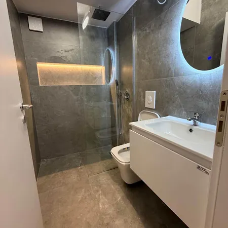 Cozy * Tirana